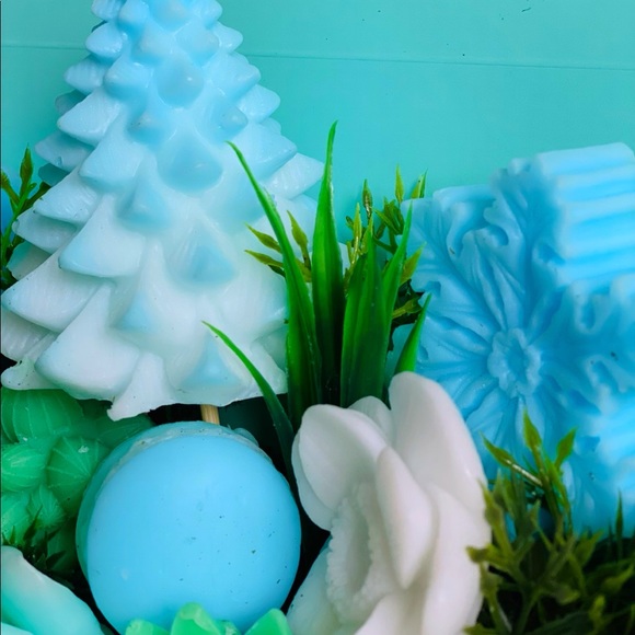 Handmade Soap Flowers - Picture 5 of 10